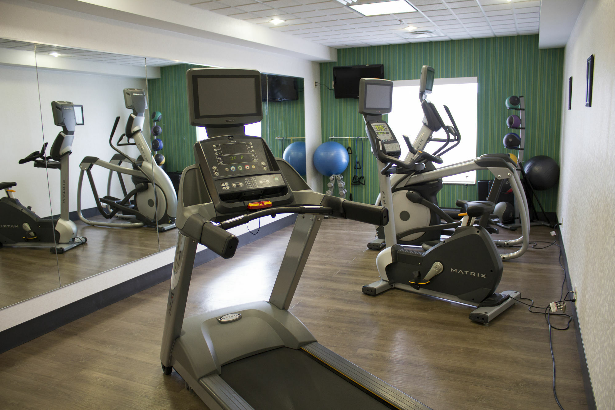 Holiday Inn Express Mineral Wells By Ihg Parkersburg Esterno foto